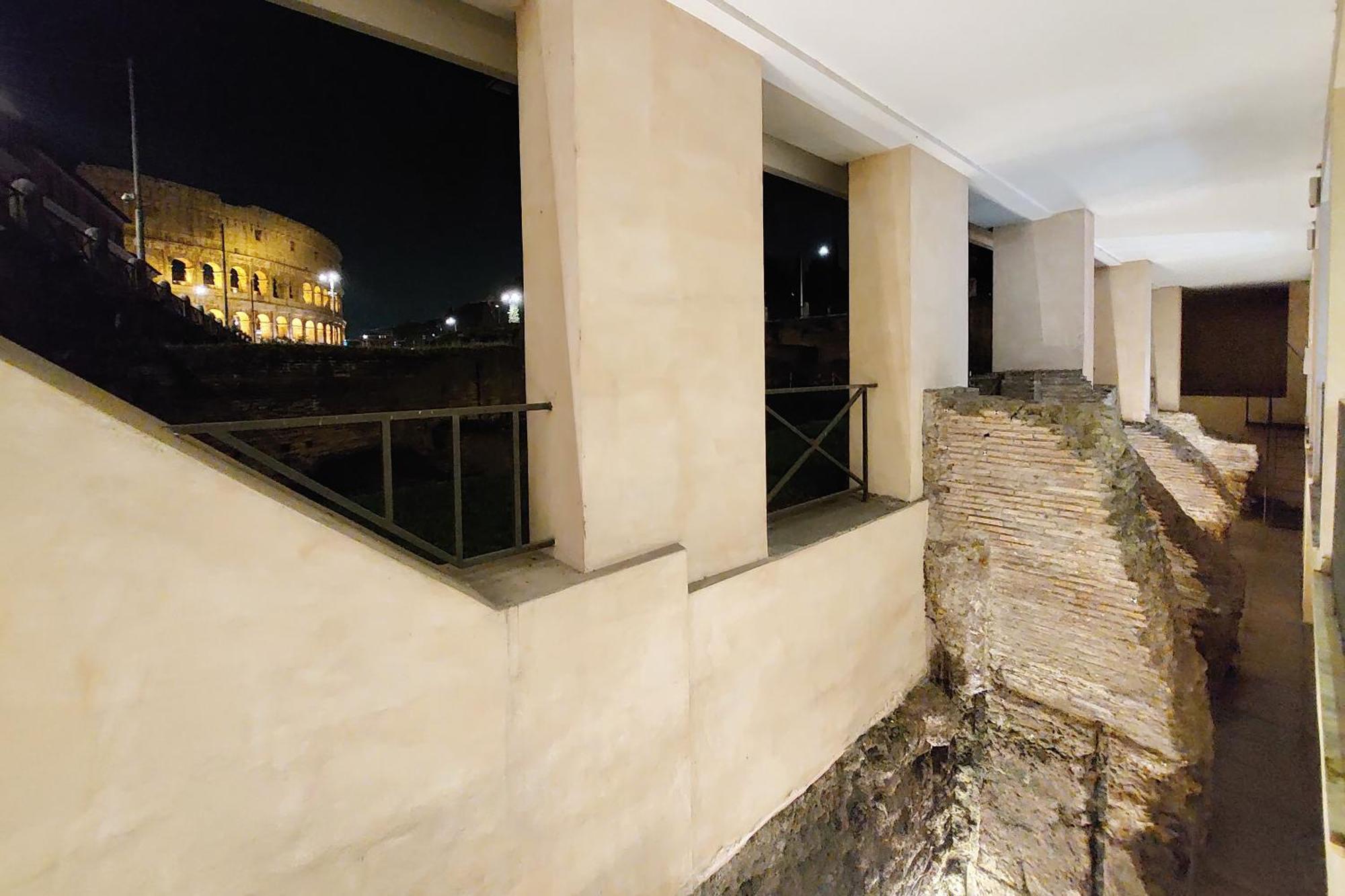 Luxury Domus 2 Rom